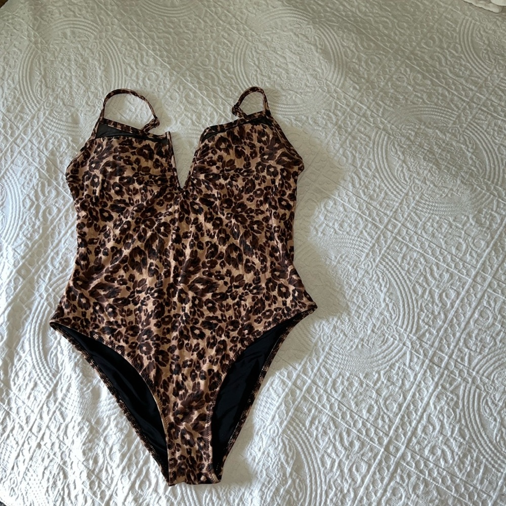 Arie swim suit one piece